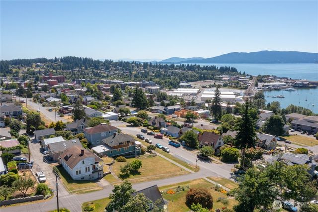 917 13th Street, Bellingham, WA 98225