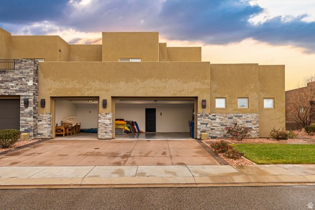 3233 S YANSA TRL, Hurricane, UT 84737