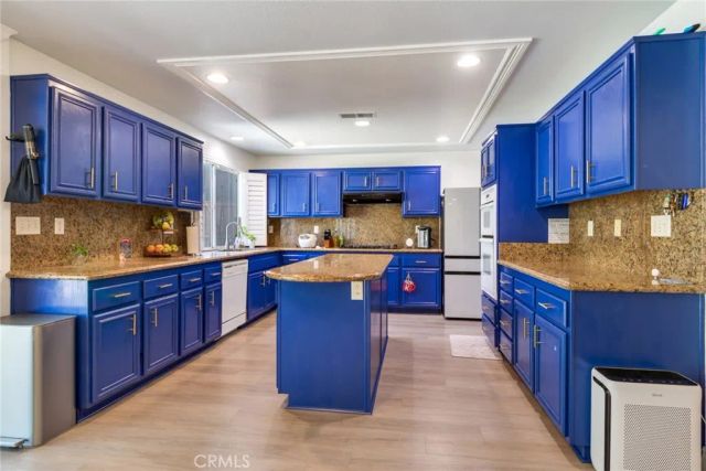 3287 Stargate Drive, Corona, CA 92882