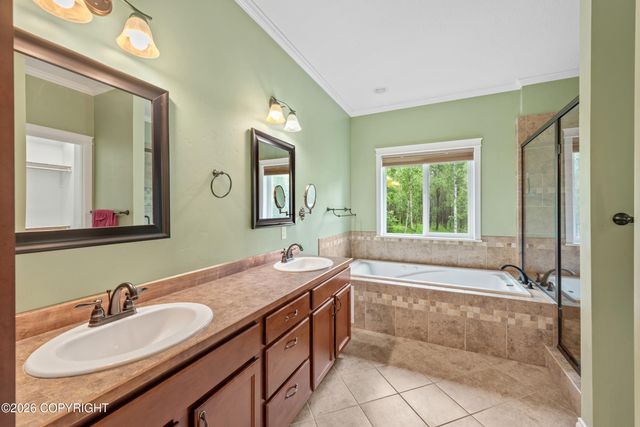 5920 E Summit Circle, Wasilla, AK 99654