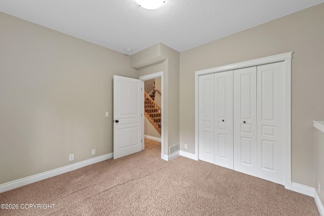 5920 E Summit Circle, Wasilla, AK 99654