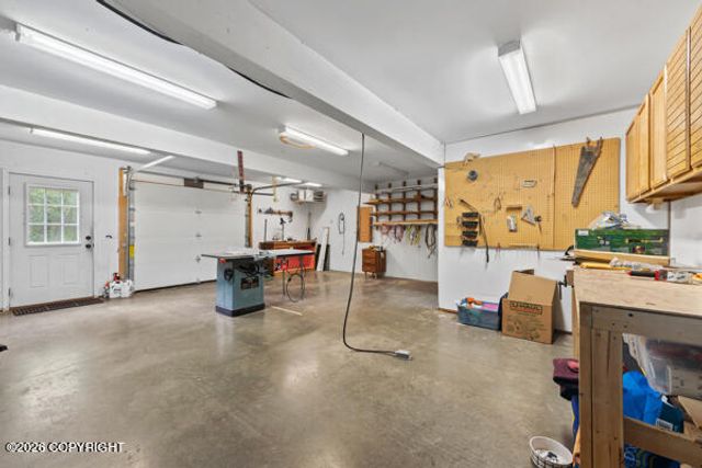5920 E Summit Circle, Wasilla, AK 99654
