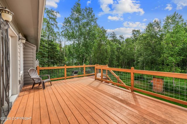 5920 E Summit Circle, Wasilla, AK 99654