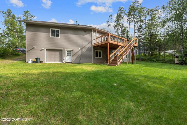 5920 E Summit Circle, Wasilla, AK 99654