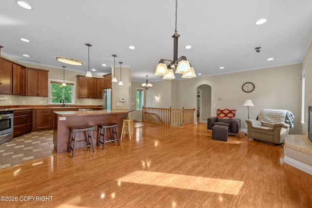 5920 E Summit Circle, Wasilla, AK 99654