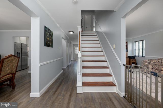 4 STRATFORD LA, Mount Laurel, NJ 08054