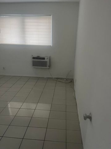 707 S 19TH Avenue 4, Hollywood, FL 33020