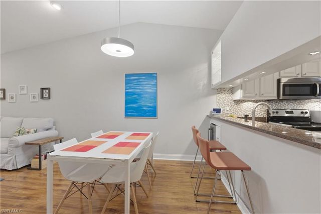 2018 Pine Isle LN 2018, Naples, FL 34112