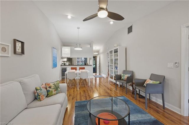 2018 Pine Isle LN 2018, Naples, FL 34112