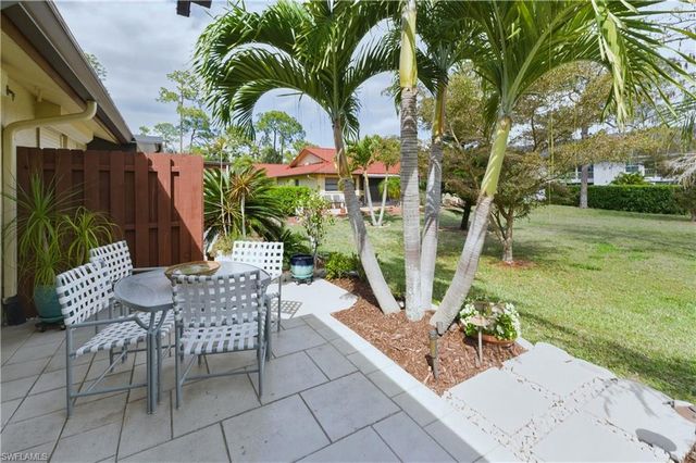 2018 Pine Isle LN 2018, Naples, FL 34112