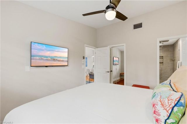 2018 Pine Isle LN 2018, Naples, FL 34112