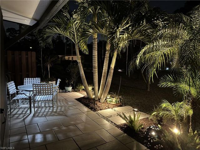 2018 Pine Isle LN 2018, Naples, FL 34112