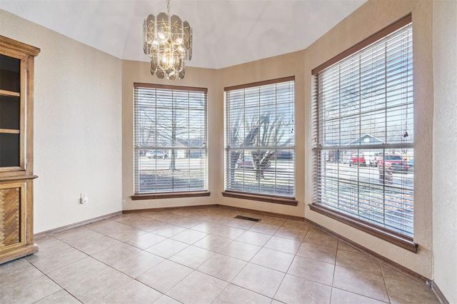 600 Fox Hunt Lane, Edmond, OK 73003