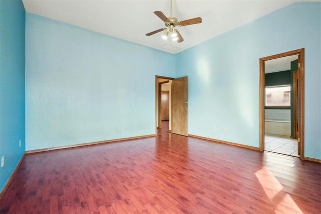 600 Fox Hunt Lane, Edmond, OK 73003