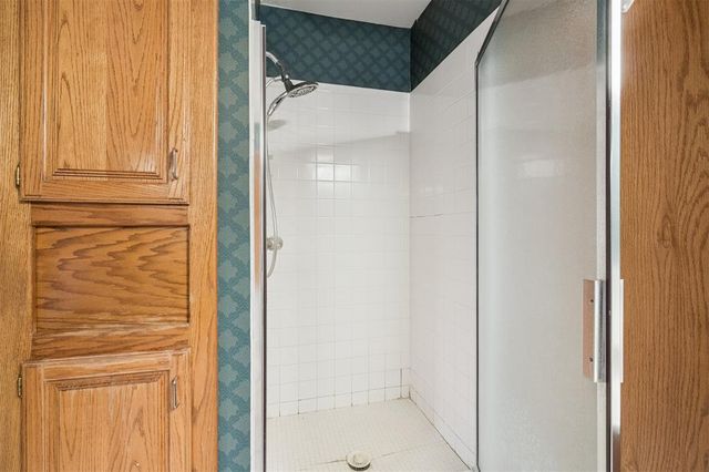 600 Fox Hunt Lane, Edmond, OK 73003