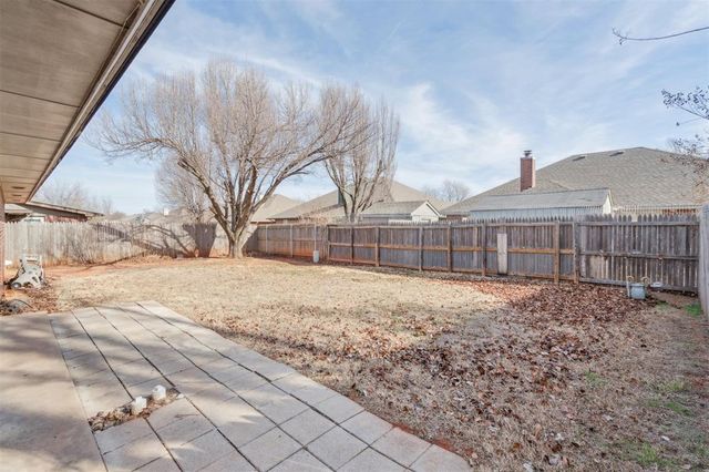 600 Fox Hunt Lane, Edmond, OK 73003