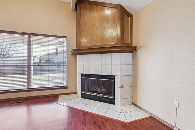 600 Fox Hunt Lane, Edmond, OK 73003