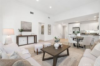 202 Rose Arch, Irvine, CA 92620