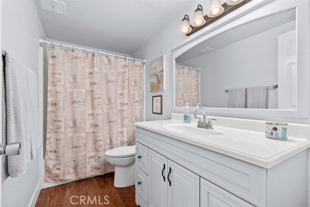 11608 Onyx, Cypress, CA 90630