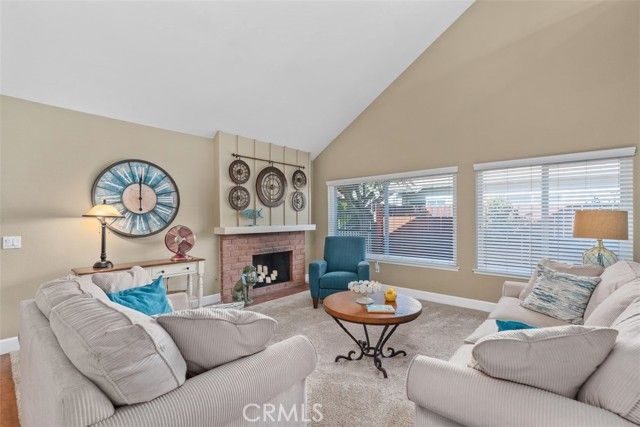 11608 Onyx, Cypress, CA 90630