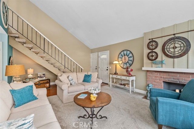 11608 Onyx, Cypress, CA 90630