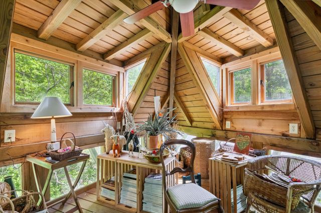 232 Hollingsworth Cove Rd, Monteagle, TN 37356