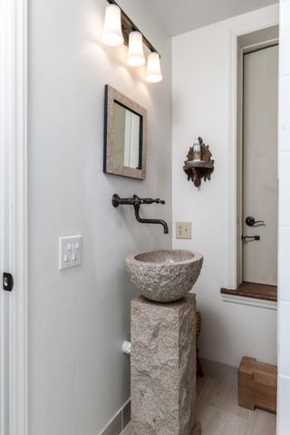 232 Hollingsworth Cove Rd, Monteagle, TN 37356