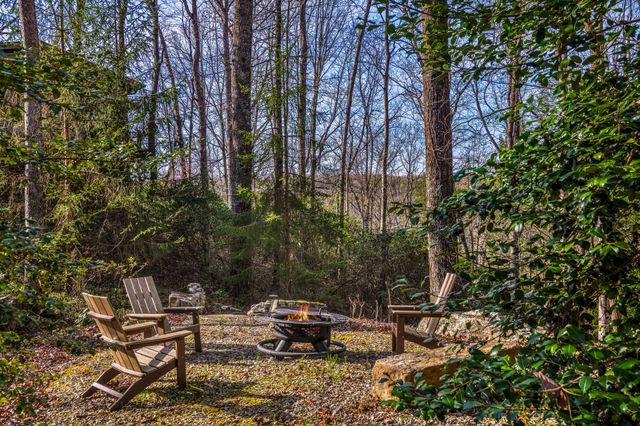 232 Hollingsworth Cove Rd, Monteagle, TN 37356