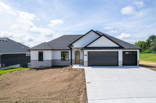 1303 MORNING DOVE DR, Columbia, MO 65201