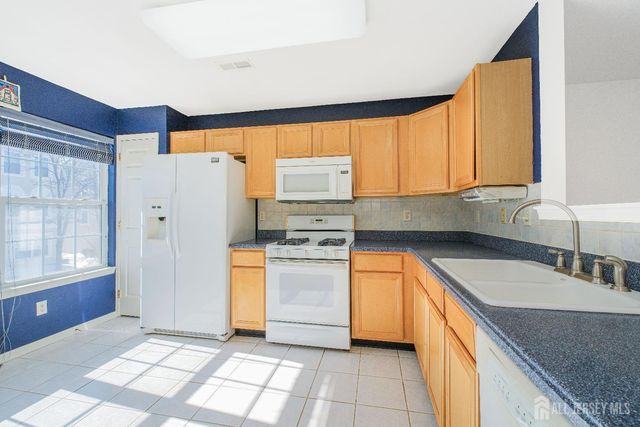 25 Puchala Drive, Sayreville, NJ 08859