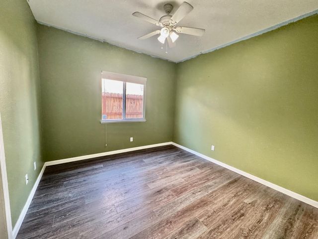 1060 Yolanda Dr, Yuba City, CA 95993