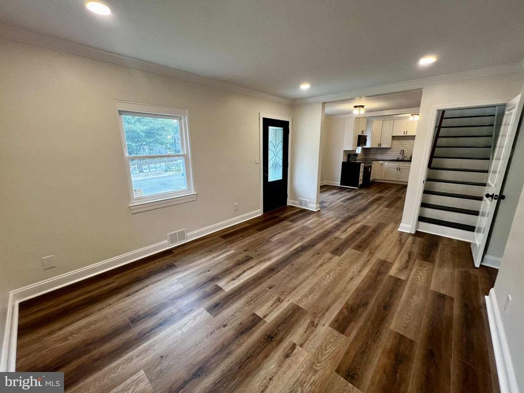 3910 ONEIDA PL, Hyattsville, MD 20782