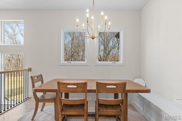 2317 Fiddlers Close Road, Washington, MO 63090