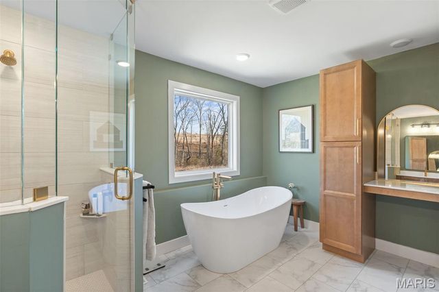 2317 Fiddlers Close Road, Washington, MO 63090