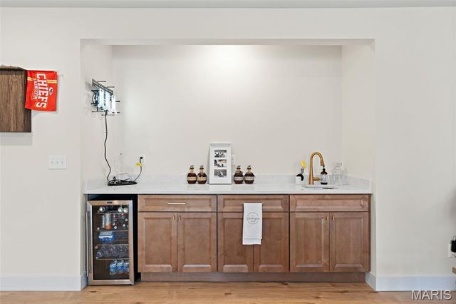 2317 Fiddlers Close Road, Washington, MO 63090