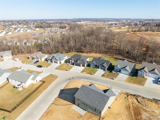 2317 Fiddlers Close Road, Washington, MO 63090