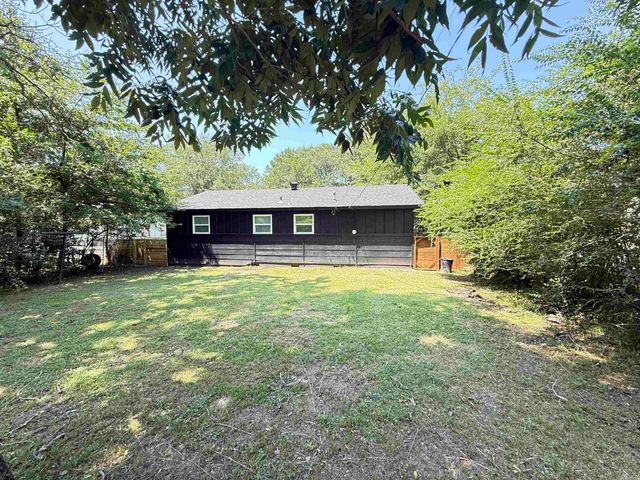 7401 Redwood Drive, Little Rock, AR 72209