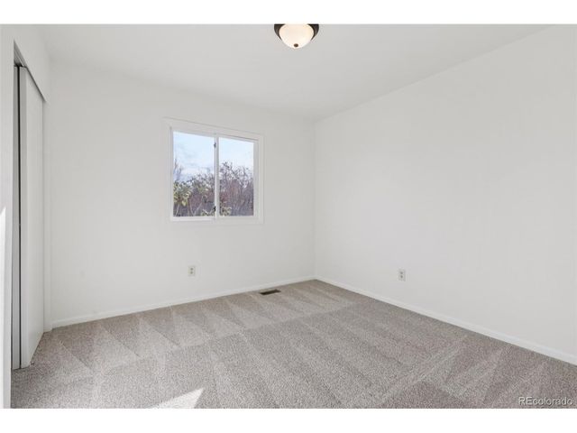 3128 Sweet Gum Ct, Loveland, CO 80538