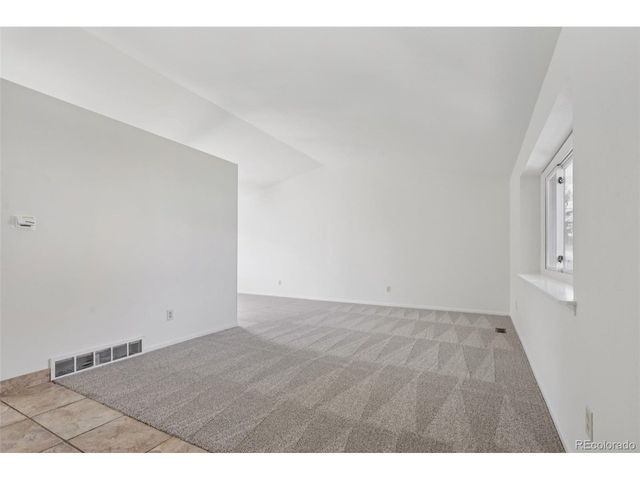 3128 Sweet Gum Ct, Loveland, CO 80538