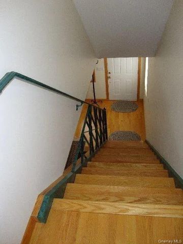 25 Elm Street, Greenvale, NY 11548