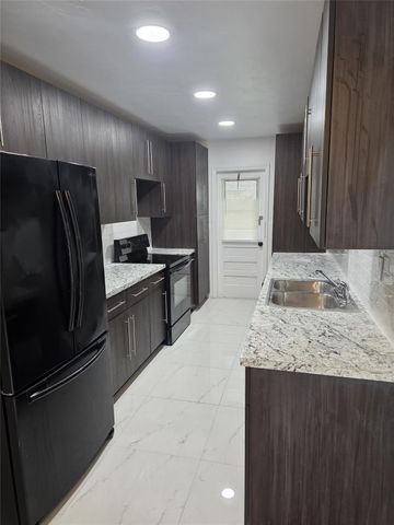 301 Pennsylvania Ave, Fort Lauderdale, FL 33312