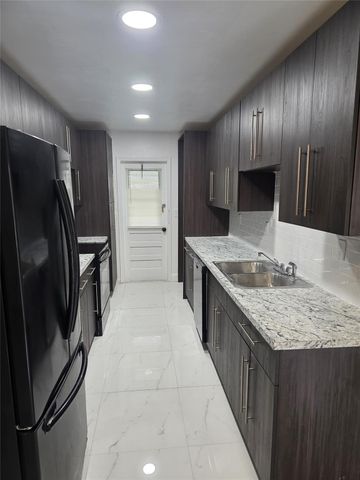 301 Pennsylvania Ave, Fort Lauderdale, FL 33312