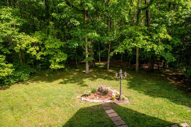 72 Cool Springs Road, Signal Mountain, TN 37377