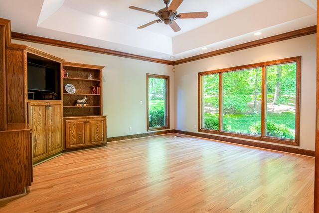 72 Cool Springs Road, Signal Mountain, TN 37377