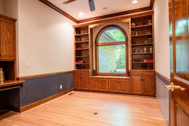 72 Cool Springs Road, Signal Mountain, TN 37377