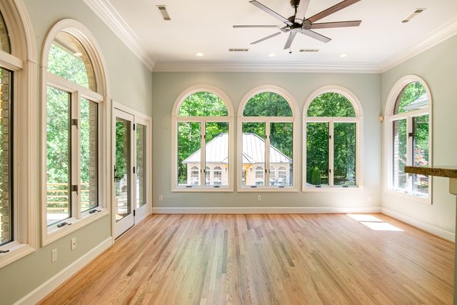 72 Cool Springs Road, Signal Mountain, TN 37377