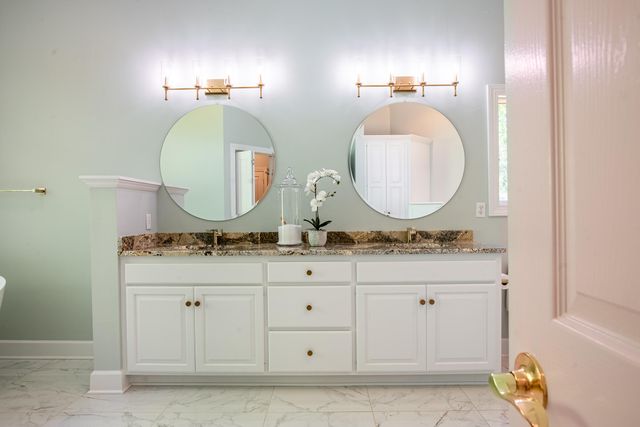 72 Cool Springs Road, Signal Mountain, TN 37377