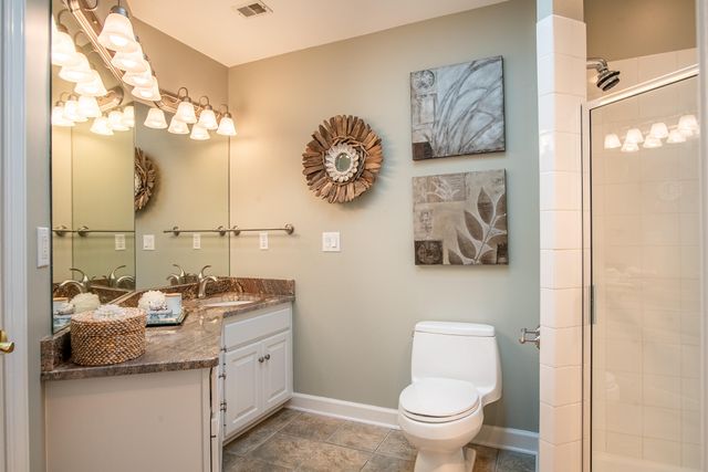 72 Cool Springs Road, Signal Mountain, TN 37377