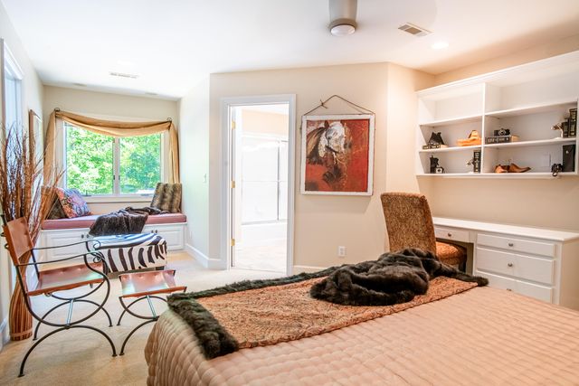 72 Cool Springs Road, Signal Mountain, TN 37377