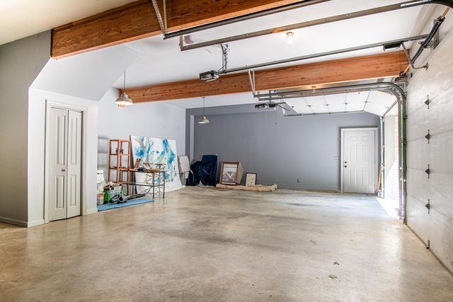 72 Cool Springs Road, Signal Mountain, TN 37377